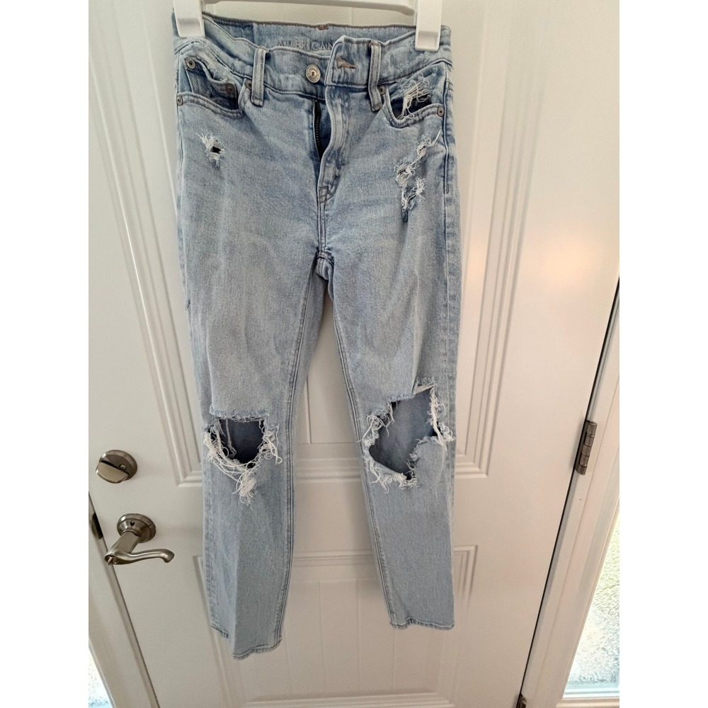 American Eagle Light Wash Distressed Mom Jeans High Waisted Ripped Denim Women